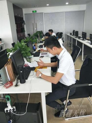 成都融鑫起點(diǎn)商務(wù)信息咨詢員工上傳的其他照片